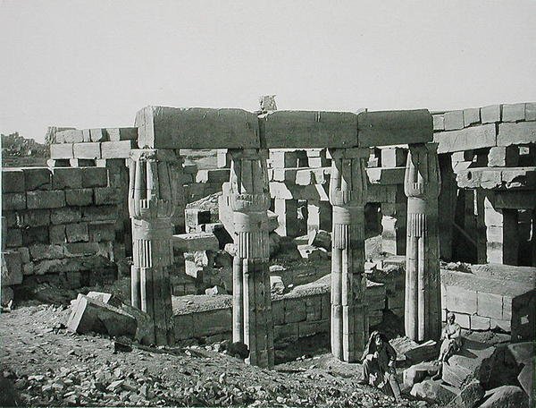 Ruínas em Karnak, Tebas, publicado c.1900 (fotogravura) de Fils Goupil