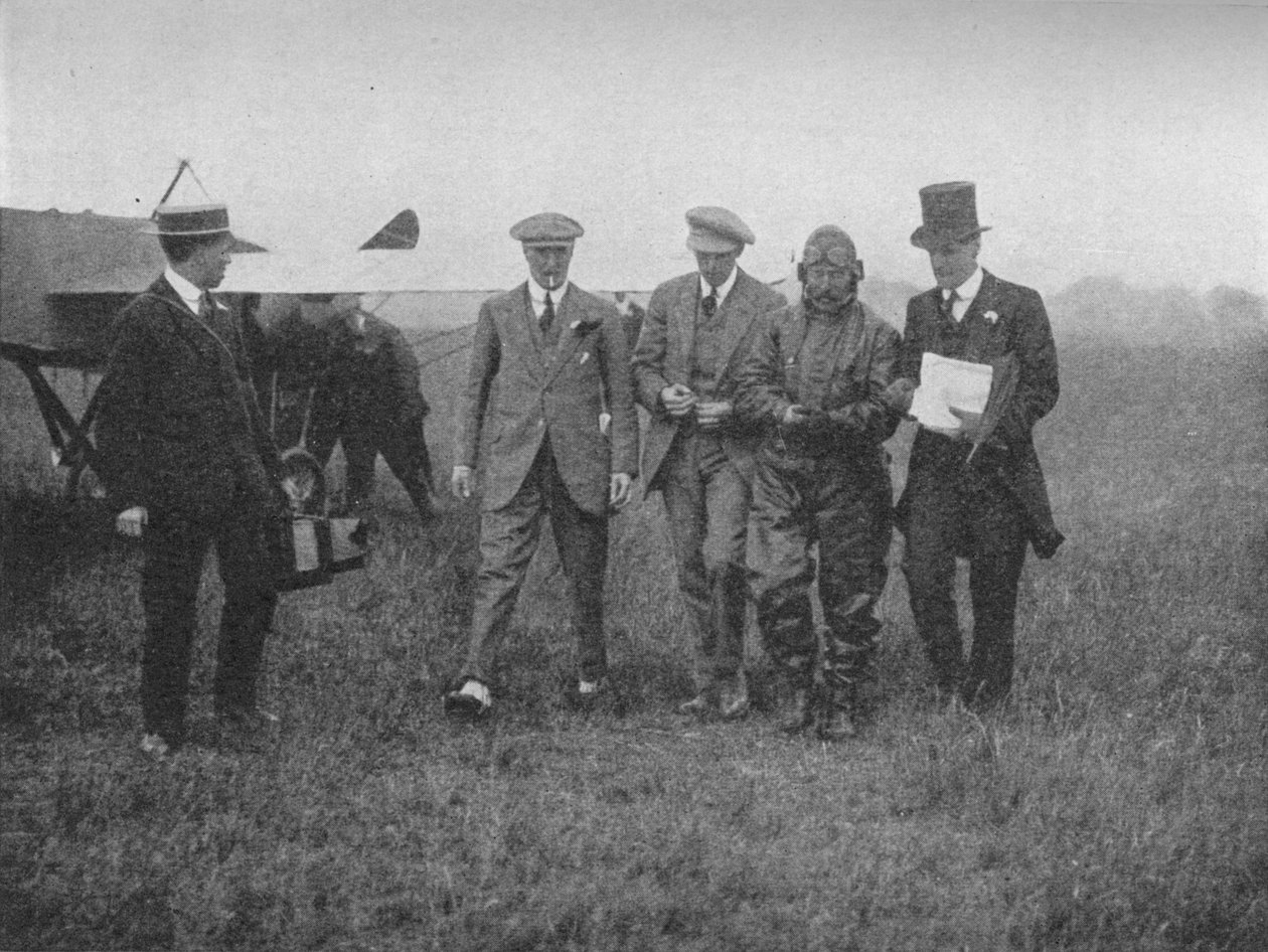 O fim de um grande vôo: chegada do Sr. Robert Slacks a Hendon, 1913 1934 de Flight Photo