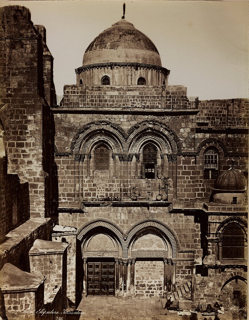 Álbum Palestina 1887: a basílica do Santo Sepulcro em Jerusalém de Félix Bonfils
