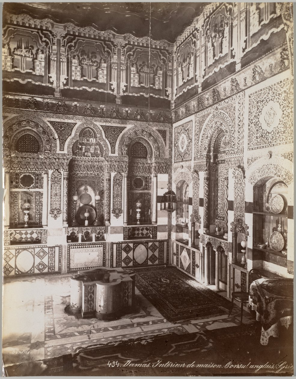 Damasco. Interior de uma casa. Cônsul Britânico (Síria) de Félix Bonfils