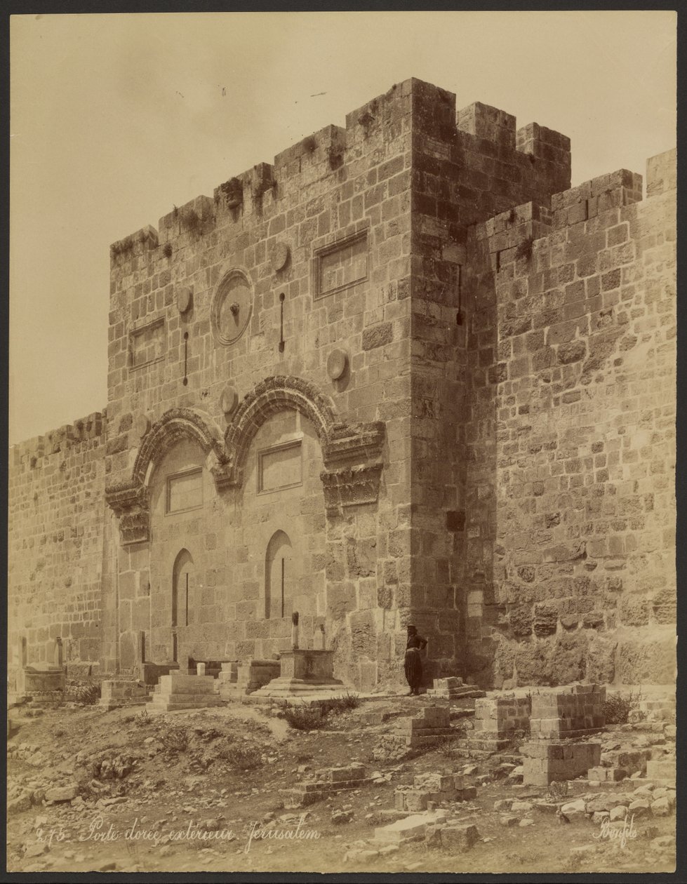 Porta dourada exterior: Jerusalém de Félix Bonfils