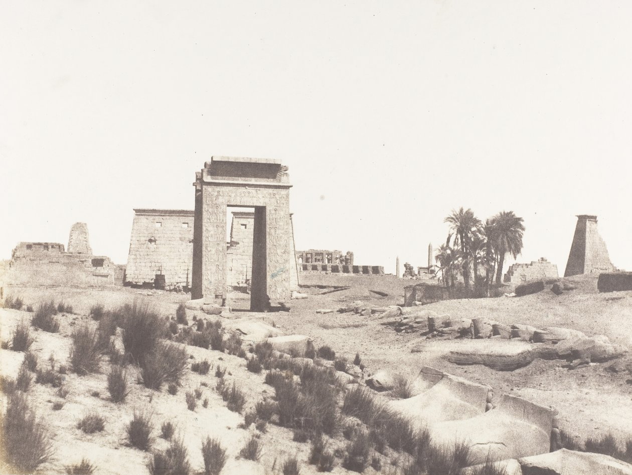 Karnak Tebas, Vista Geral das Ruínas Tirada do Ponto B, 1851-52, impressa em 1853-54. de Félix Teynard