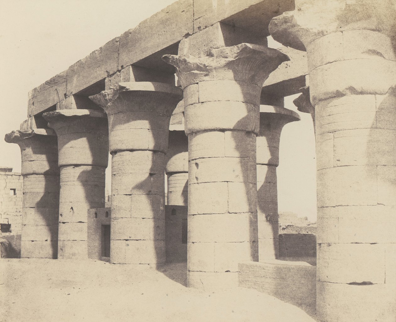 Louksor Thèbes. Construção Centrale - Grande Colunata, 1851-52, impresso 1853-54. de Félix Teynard