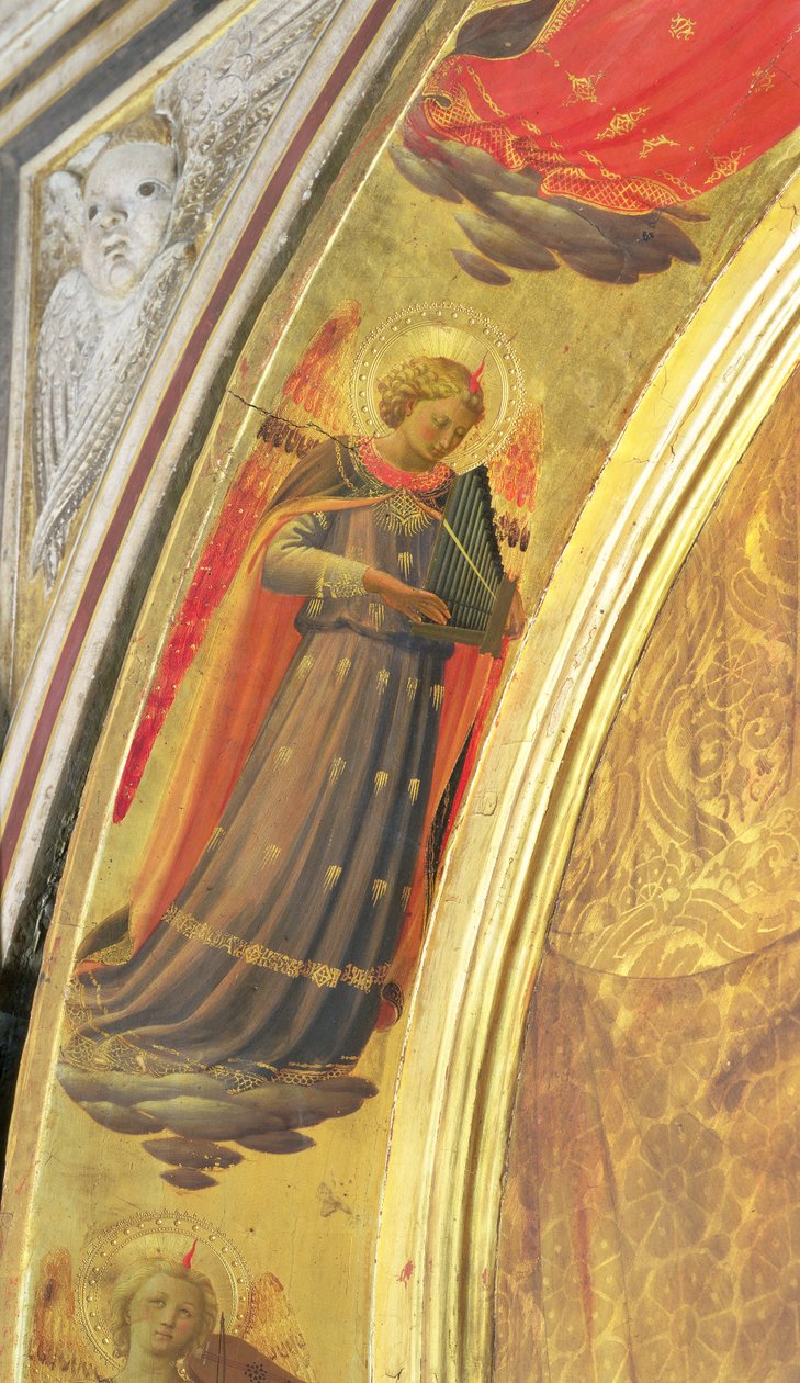 Detalhe do lado do Tríptico Linaivoli mostrando um anjo segurando um órgão portativo, 1433 (têmpera no painel) de Fra Angelico