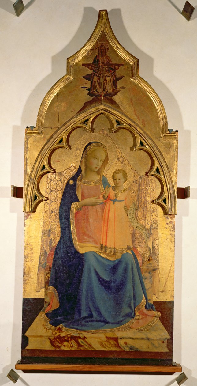 Madonna and Child, painel central de A Madona e Criança com o Tabernáculo da Santíssima Trindade, c.1430 (têmpera no painel) (ver também 94746-47) de Fra Angelico