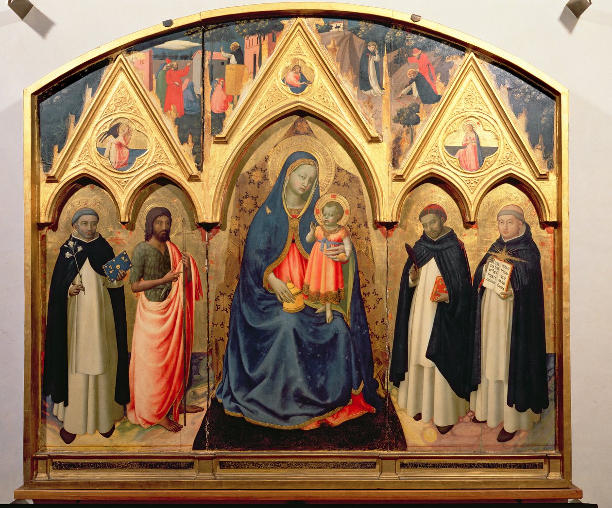 A Virgem e o Menino com São João Batista, São Domingos, São Pedro Mártir e São Tomás de Aquino (têmpera no painel) de Fra Angelico
