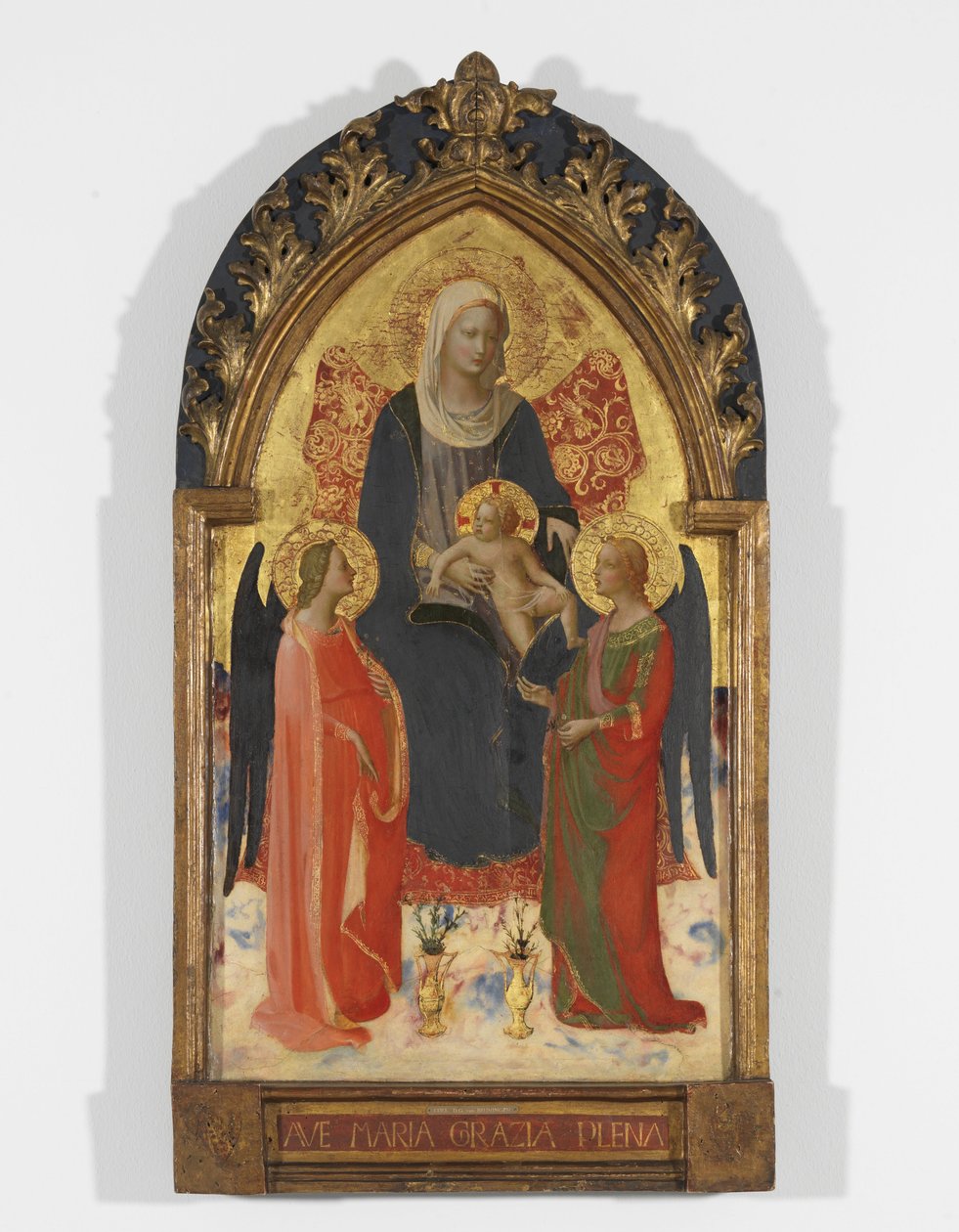 Nossa Senhora e o Menino com dois anjos de Fra Angelico