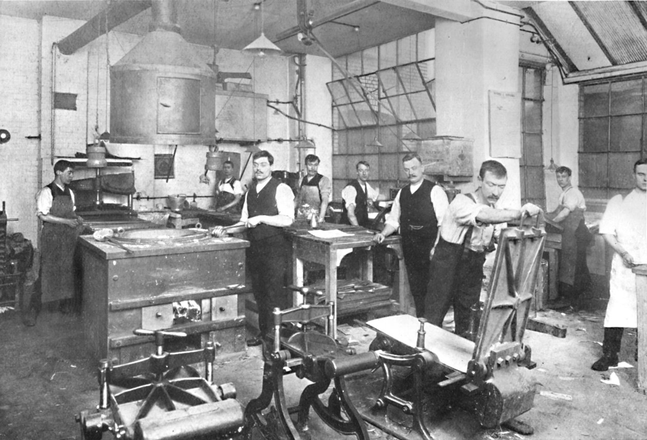 Dalziel Foundry Limited. - Instalações da Earl Street. Fábrica de Moldagem e Fundição, e Funcionários, 1909. de Fradelle and Young