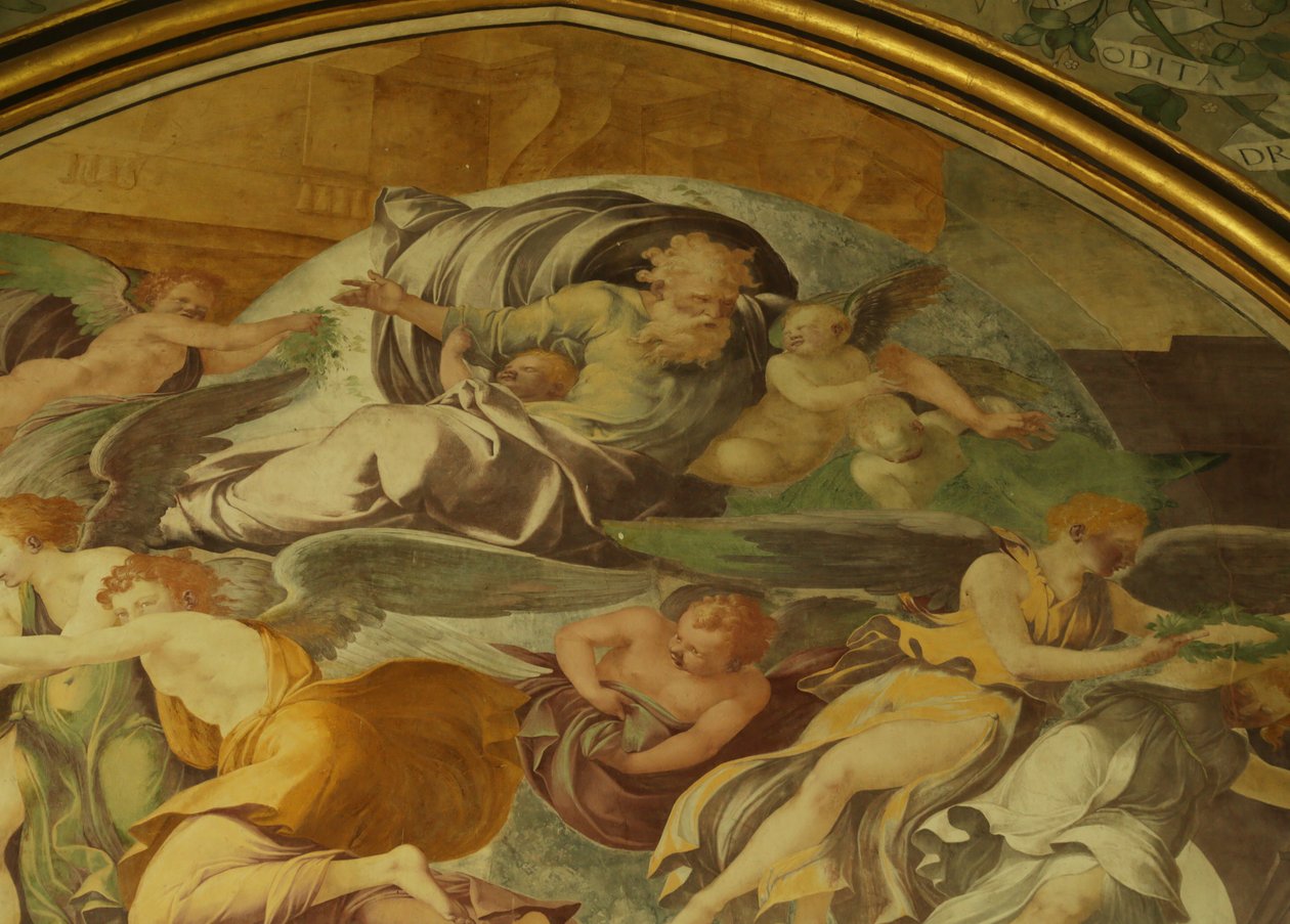A parede oeste da capela Rayonnant da Abadia, detalhe acima da Anunciação de Francesco Primaticcio