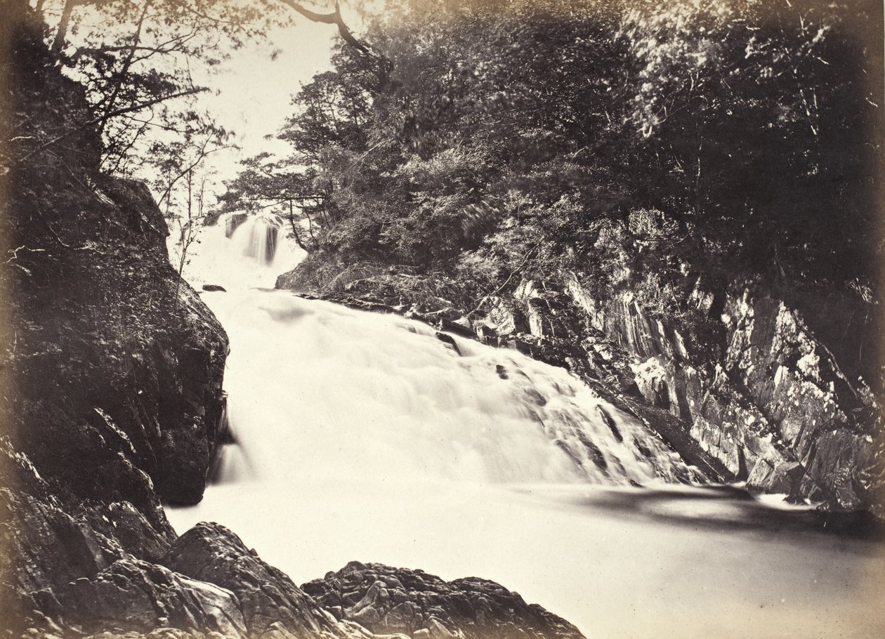 Bettws-y-Coed, as cascatas Swallow vistas de baixo (696) de Francis Bedford