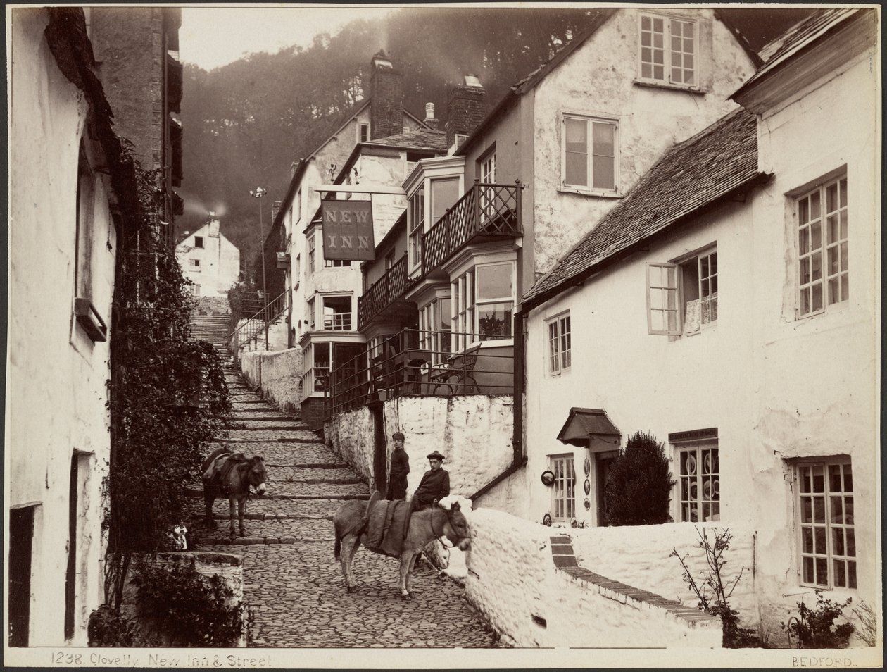 Clovelly, New Inn  Street de Francis Bedford
