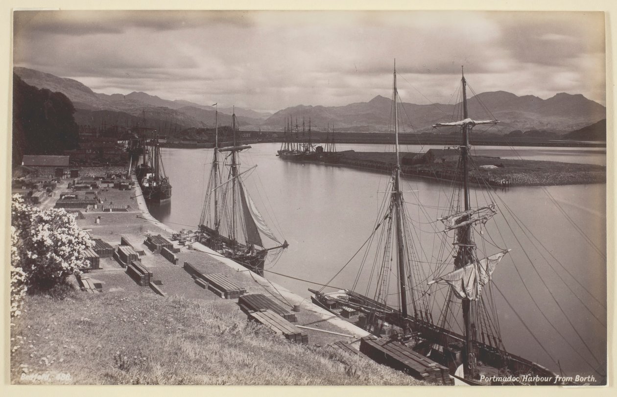 Porto Porthmadog do Norte, 186094. de Francis Bedford