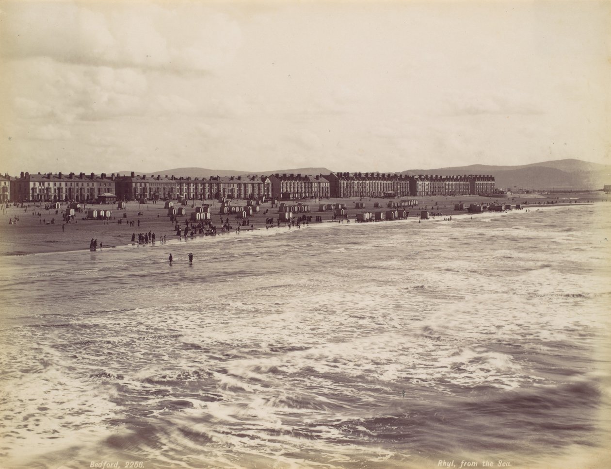 Rhyl, do mar, década de 1870. de Francis Bedford
