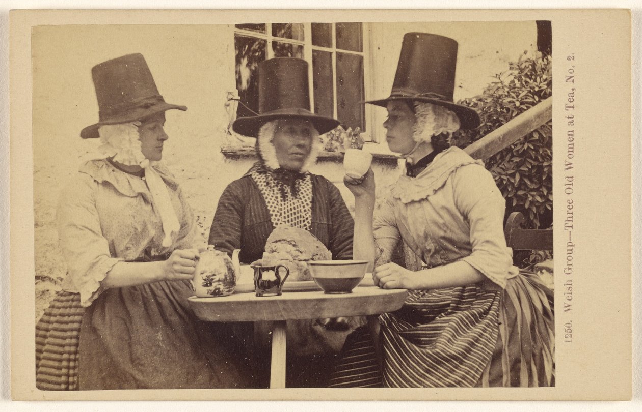Grupo Galês - Três Mulheres Velhas ao Chá, N.º 2 de Francis Bedford