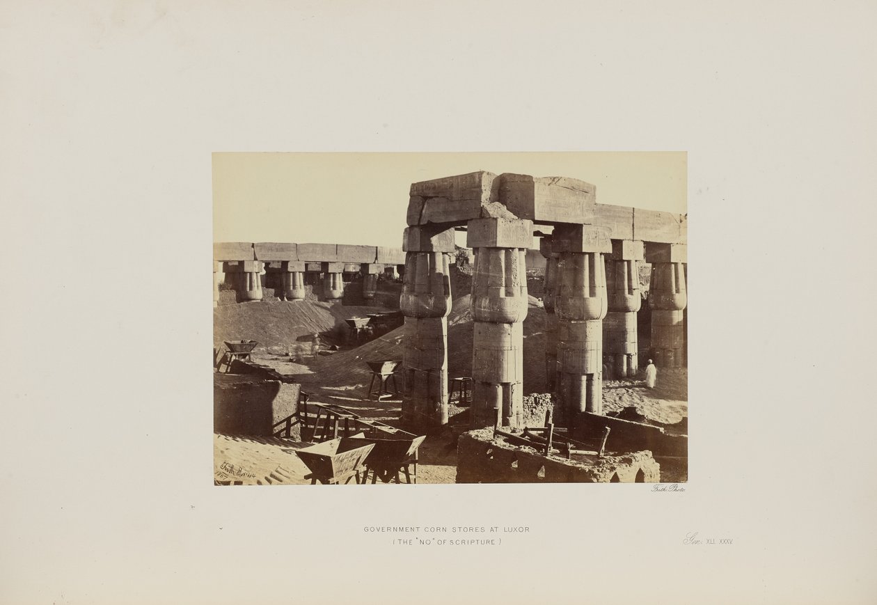 Armazéns governamentais de cereais em Luxor, a «No» das Escrituras de Francis Frith