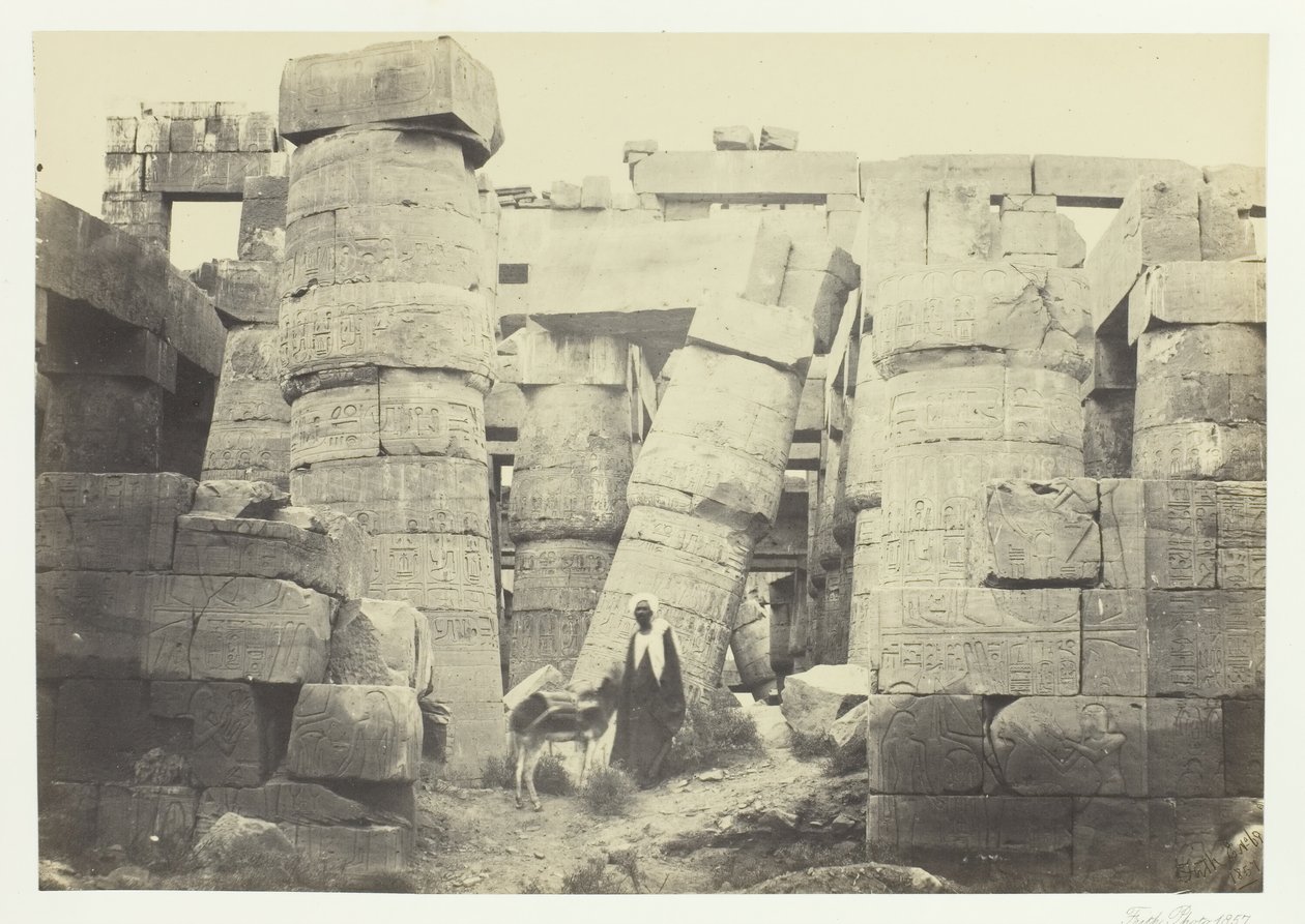 Pilares no Grande Salão, Karnac, 1857. de Francis Frith