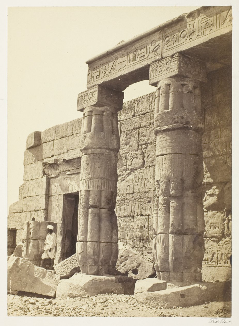 Pórtico do Templo de Goorneh de Francis Frith