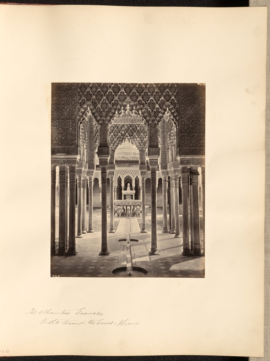 A Alhambra, Granada, vista do Pátio dos Leões de Francis Frith