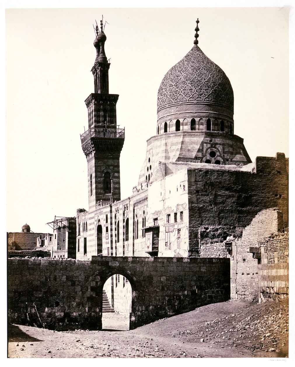 A mesquita do emir, Achur, Cairo de Francis Frith
