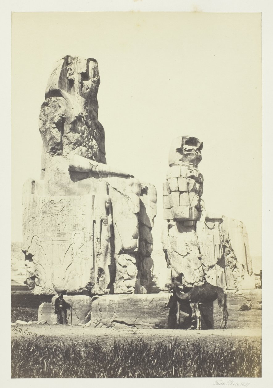 As estátuas de Memnon, planície de Tebas de Francis Frith