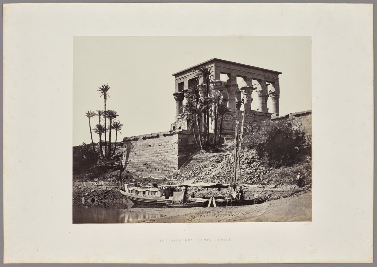 O quiosque de Trajano em Filae de Francis Frith