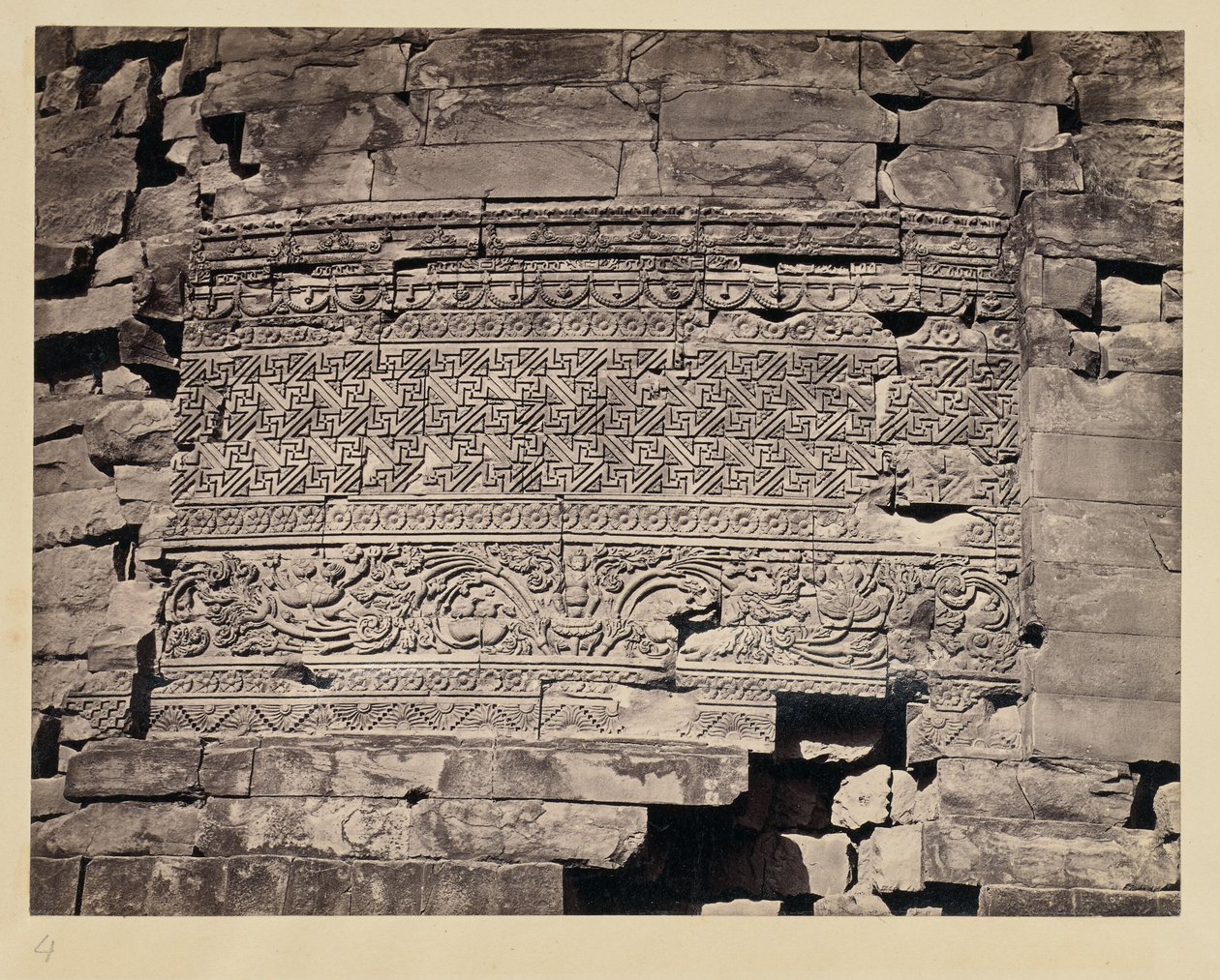 [Stupa de Dhamek, Sarnath] de Francis Frith and Co.
