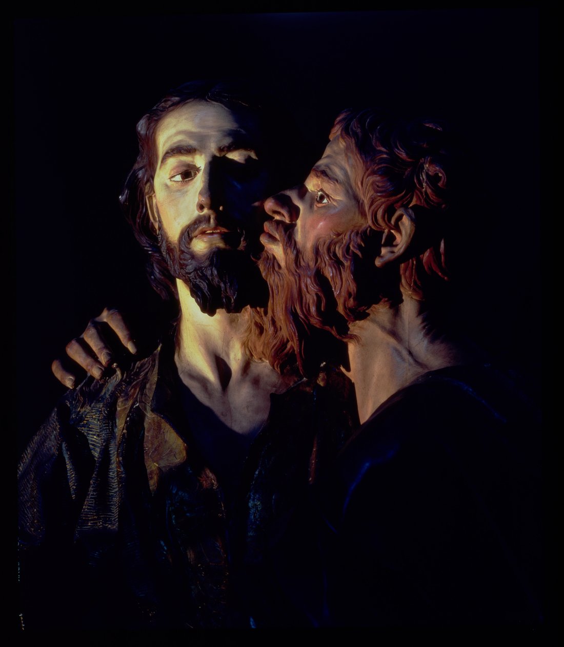 A prisão de Cristo, detalhe mostrando Judas beijando Cristo, 1765 (madeira policromada) (detalhe de 93242) de Francisco Salzillo