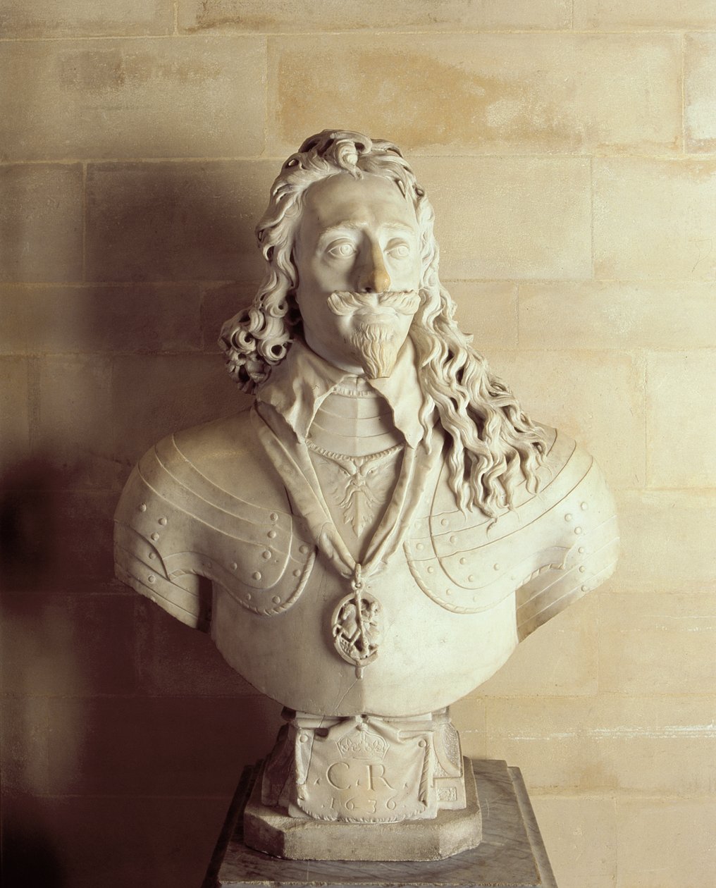 Busto de Carlos I, 1636 (mármore) de Francois Dieussart