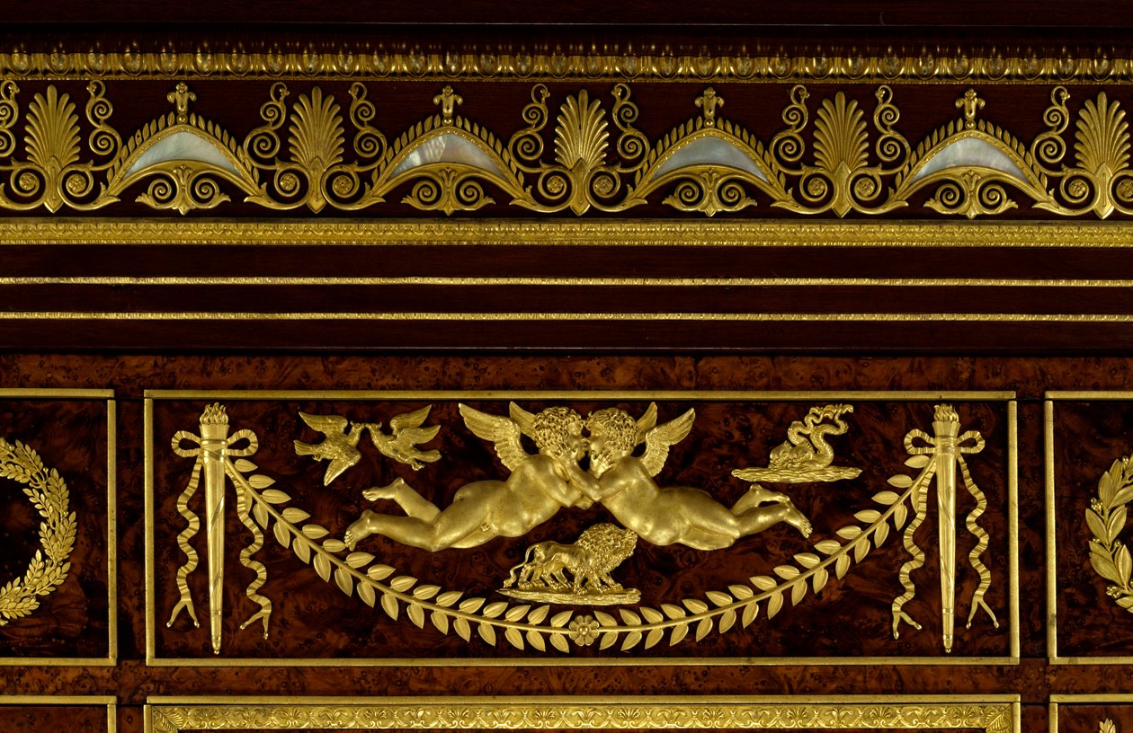Móveis: detalhes das jóias do guarda-roupa da Impressora Josephine de Beauharnais (Marie-Joseph-Rose de Tascher de la Pagerie) (Marie Joseph Rose) (1763-1814) em madeira, bronze dourado por François Jacob-Desmalter (Jacob Desmalter) (1770-1841) de Francois Honore Georges Jacob Desmalter