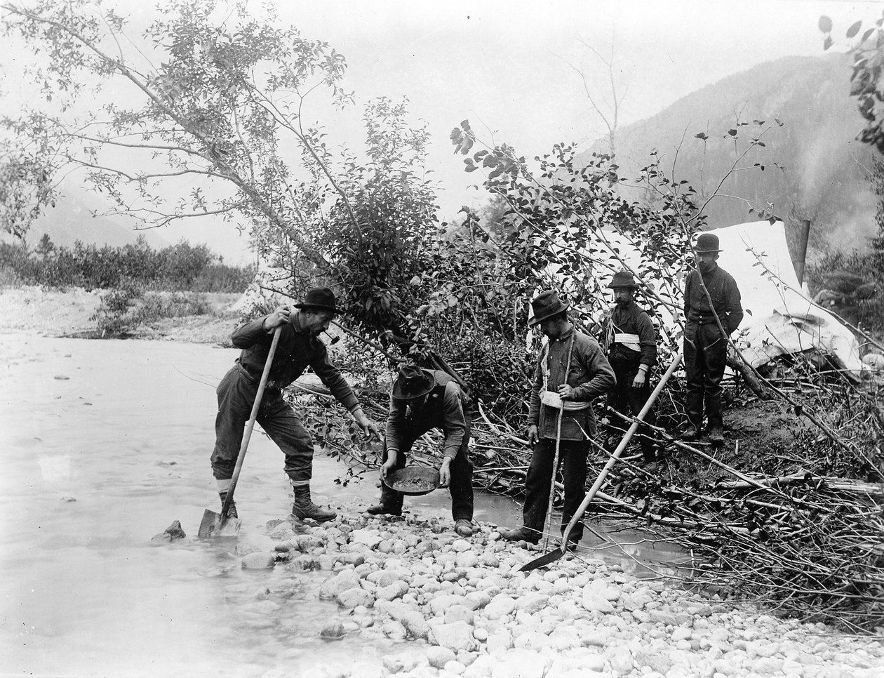 Buscando uma fortuna, região de Klondike, 1897 de Frank La Roche