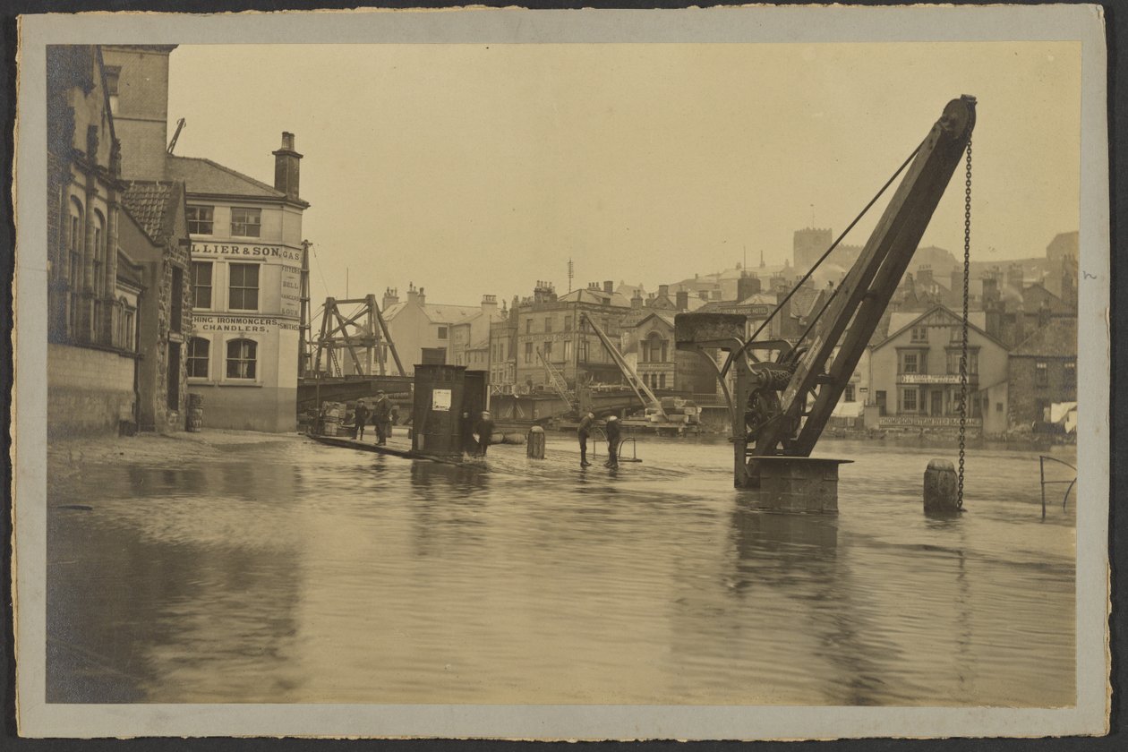 [Rua inundada] de Frank Meadow Sutcliffe