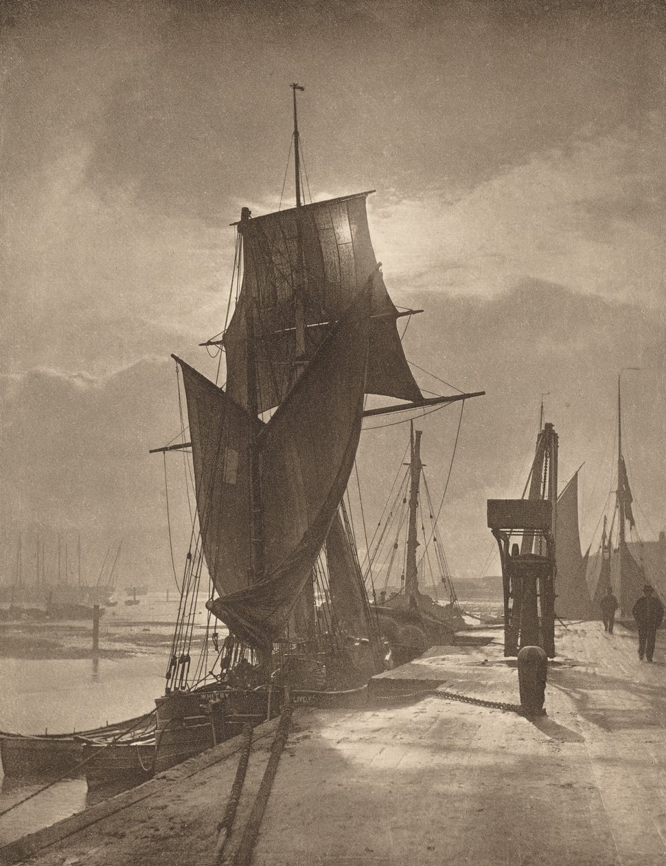 Luz do sol e sombra,1890s (foto) de Frank Meadow Sutcliffe