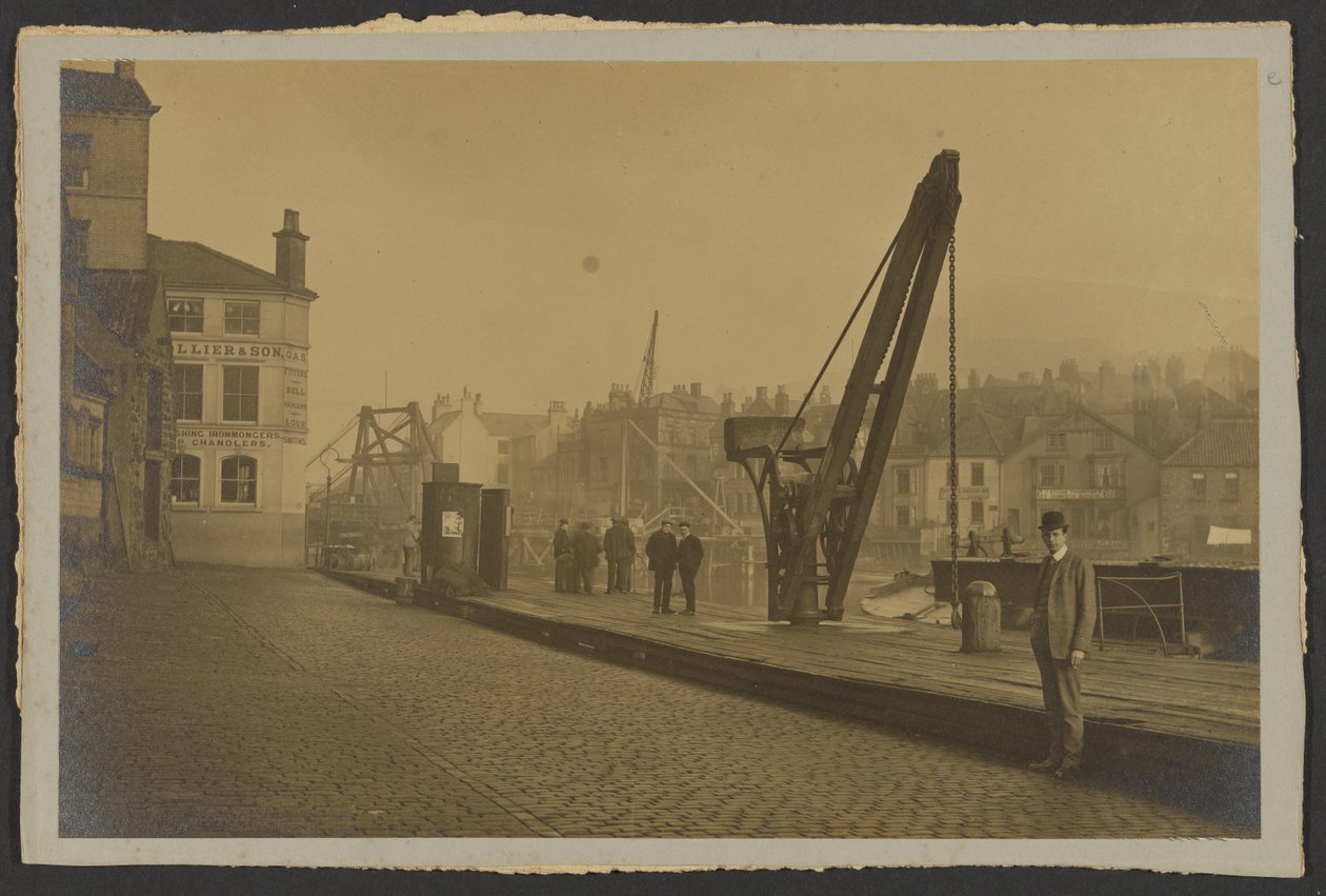 [Rua à beira-mar] de Frank Meadow Sutcliffe