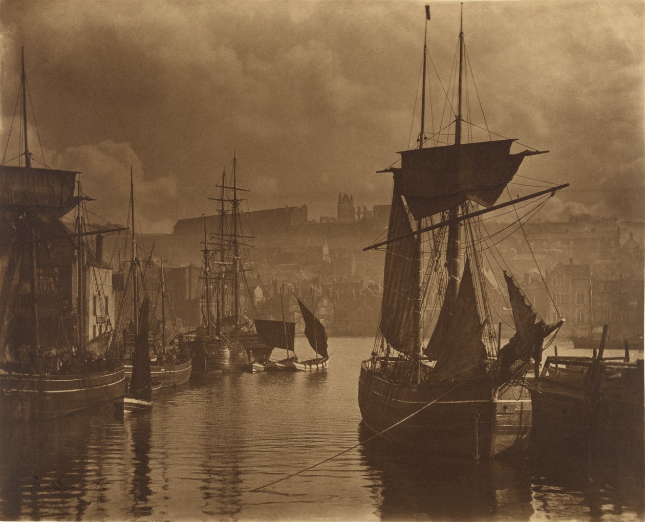 Porto de Whitby, extremidade da doca, 1880 de Frank Meadow Sutcliffe