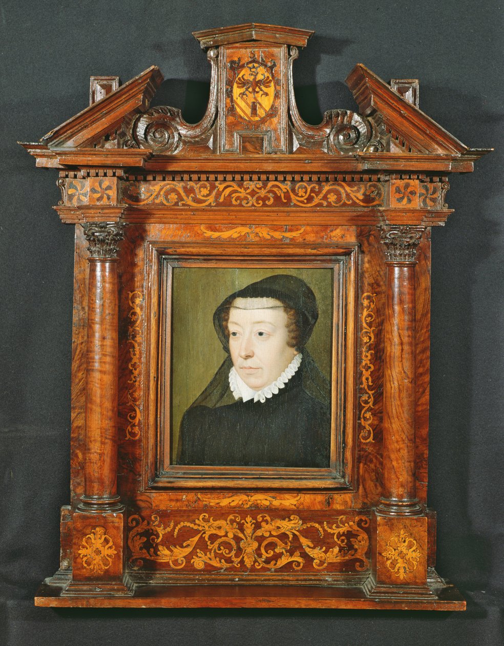 Retrato de Catarina de Médicis (1519-89) (ver também 173434) de François Clouet