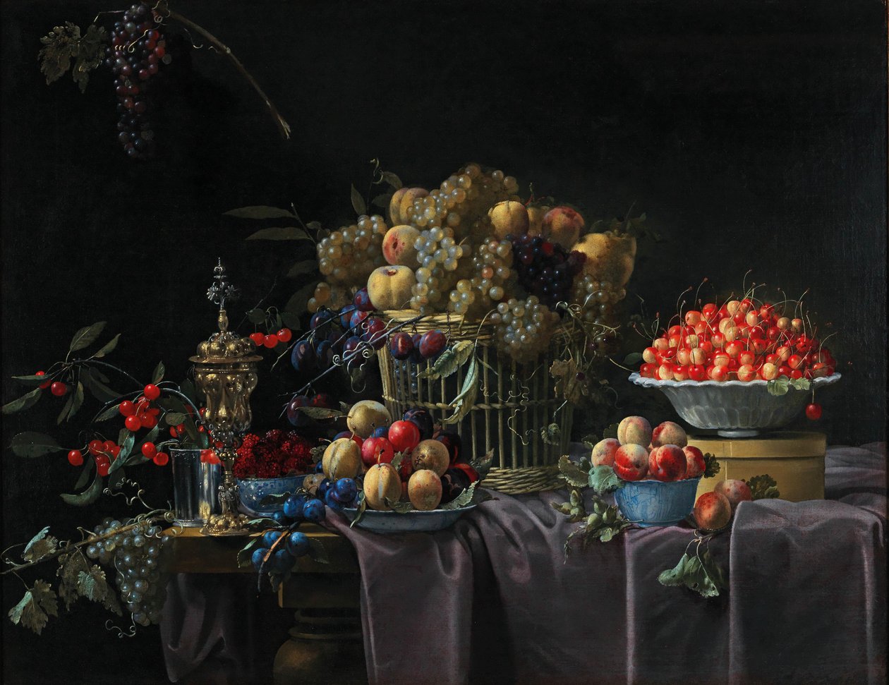 Natureza morta com uma cesta de uvas, uma tigela de cerejas e um Akeleipokal dourado em uma mesa de François Habert