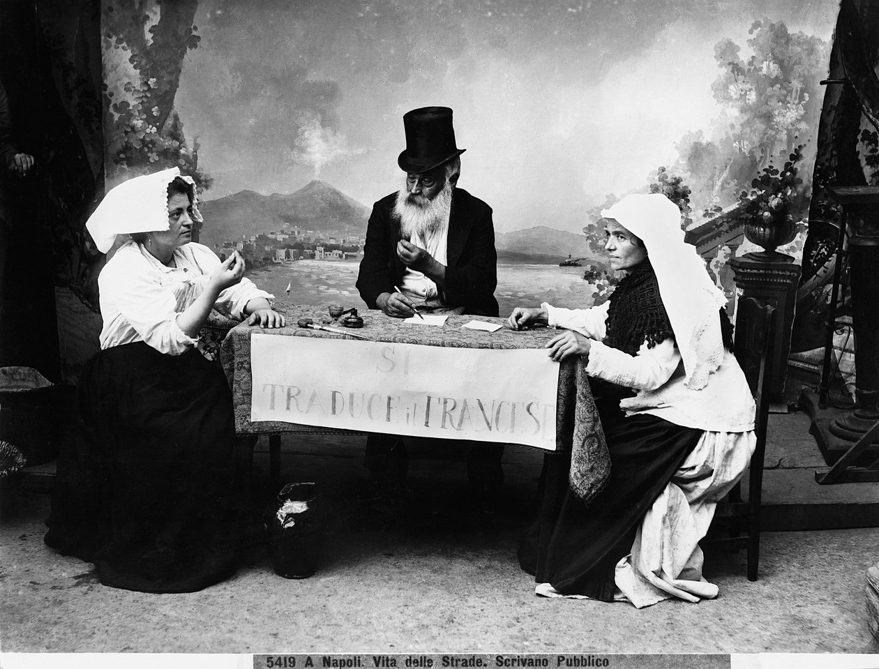 Escriba público em Nápoles, c.1890 (placa de vidro) de Fratelli Alinari Fratelli Alinari