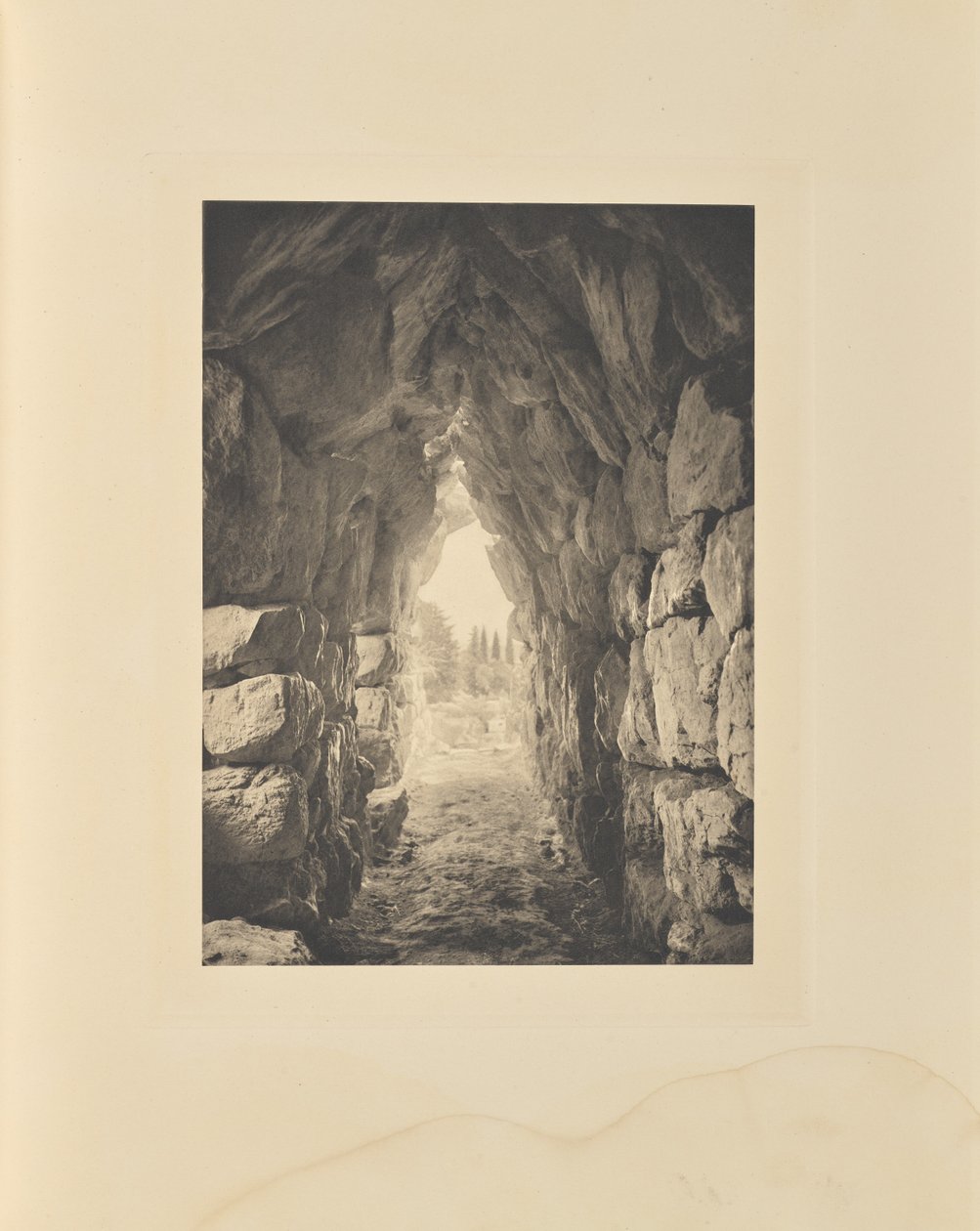 Tirynthe. Loja abobadada de Frédéric Boissonnas