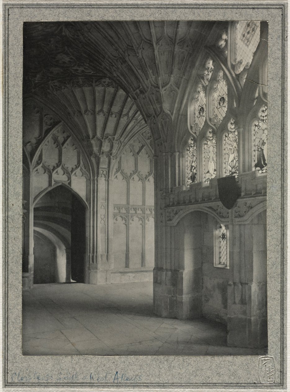 Catedral de Gloucester - Claustros: becos sul e oeste, c. 1900. de Frederick Henry Evans