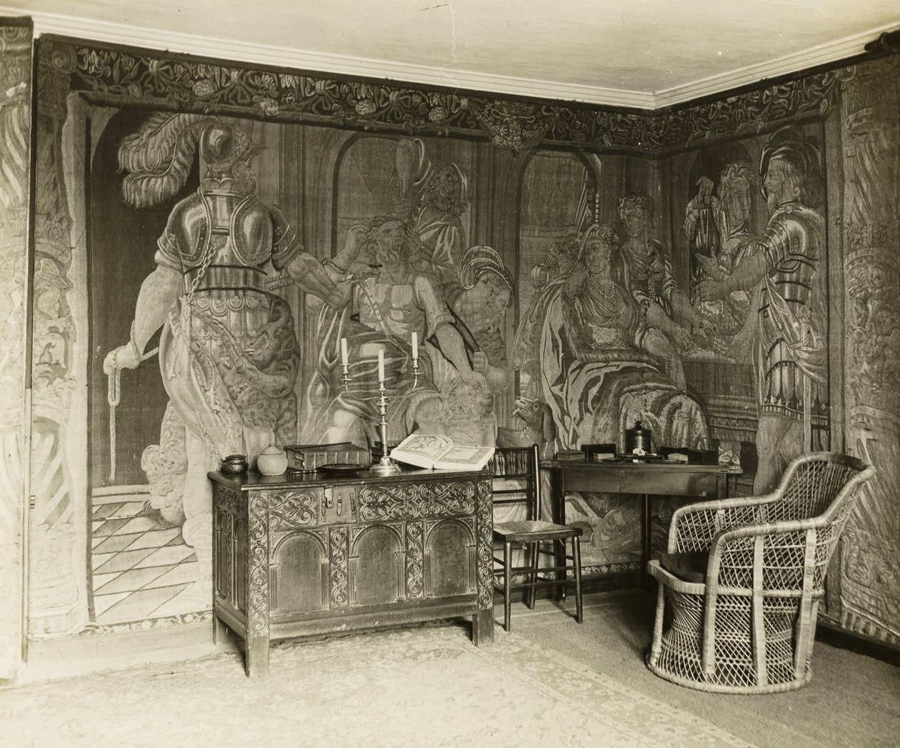Mansão Kelmscott: Na sala de tapeçaria de Frederick H. Evans