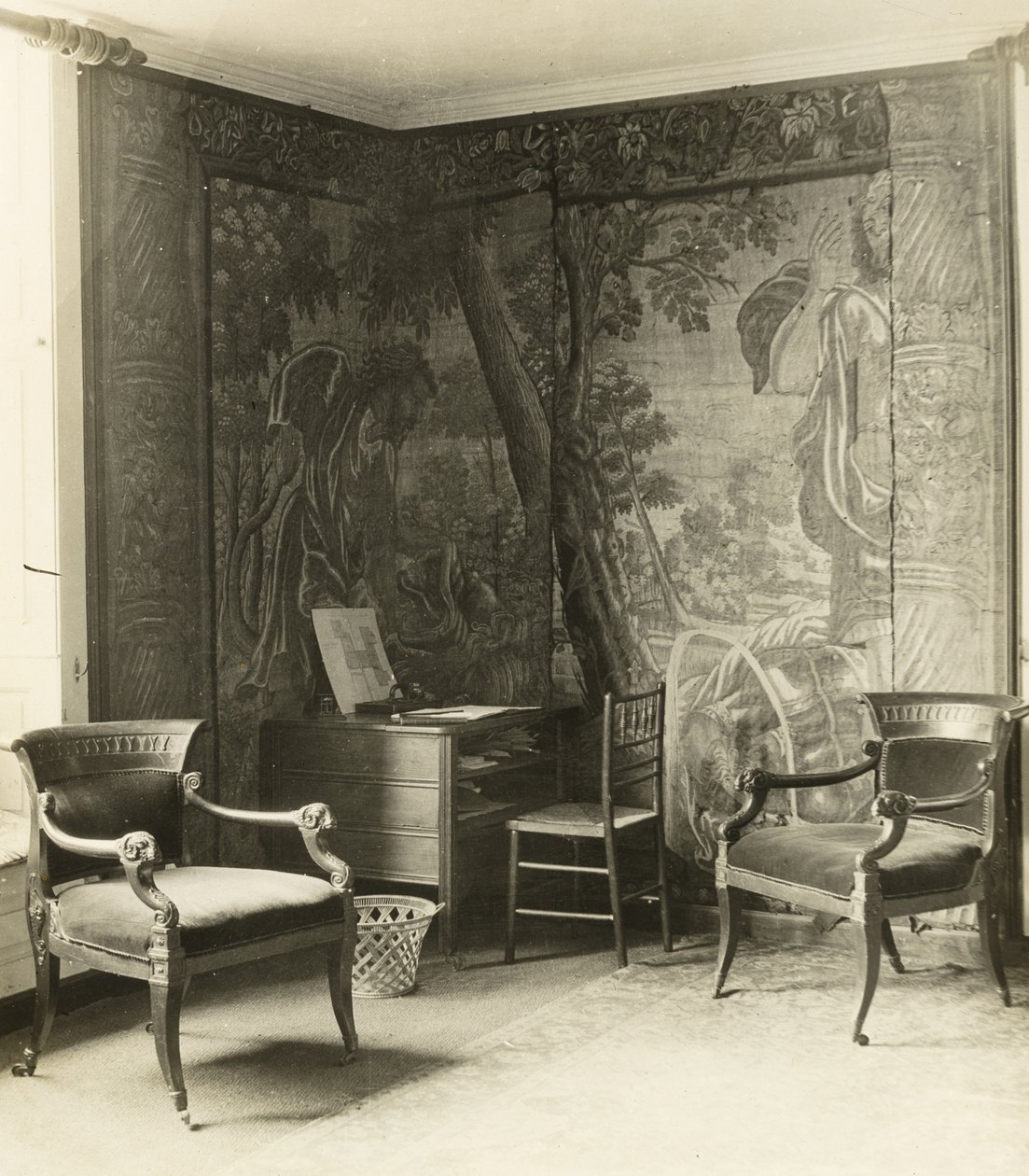 Mansão Kelmscott: Na sala de tapeçaria de Frederick H. Evans