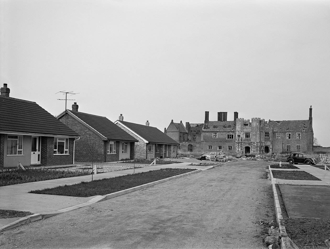 Beaupre Hall, Outwell, Norfolk, 1963 de Frederick Palmer