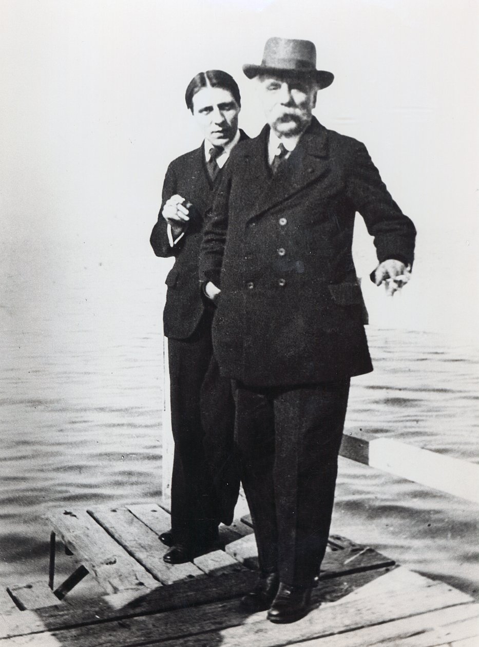 Alfred Cortot (1877-1962) e Gabriel Faure (1845-1924), início do século XX de French Photographer
