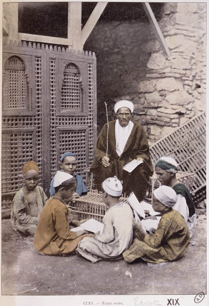 Uma escola árabe no Cairo c.1900 (foto colorida) de French Photographer