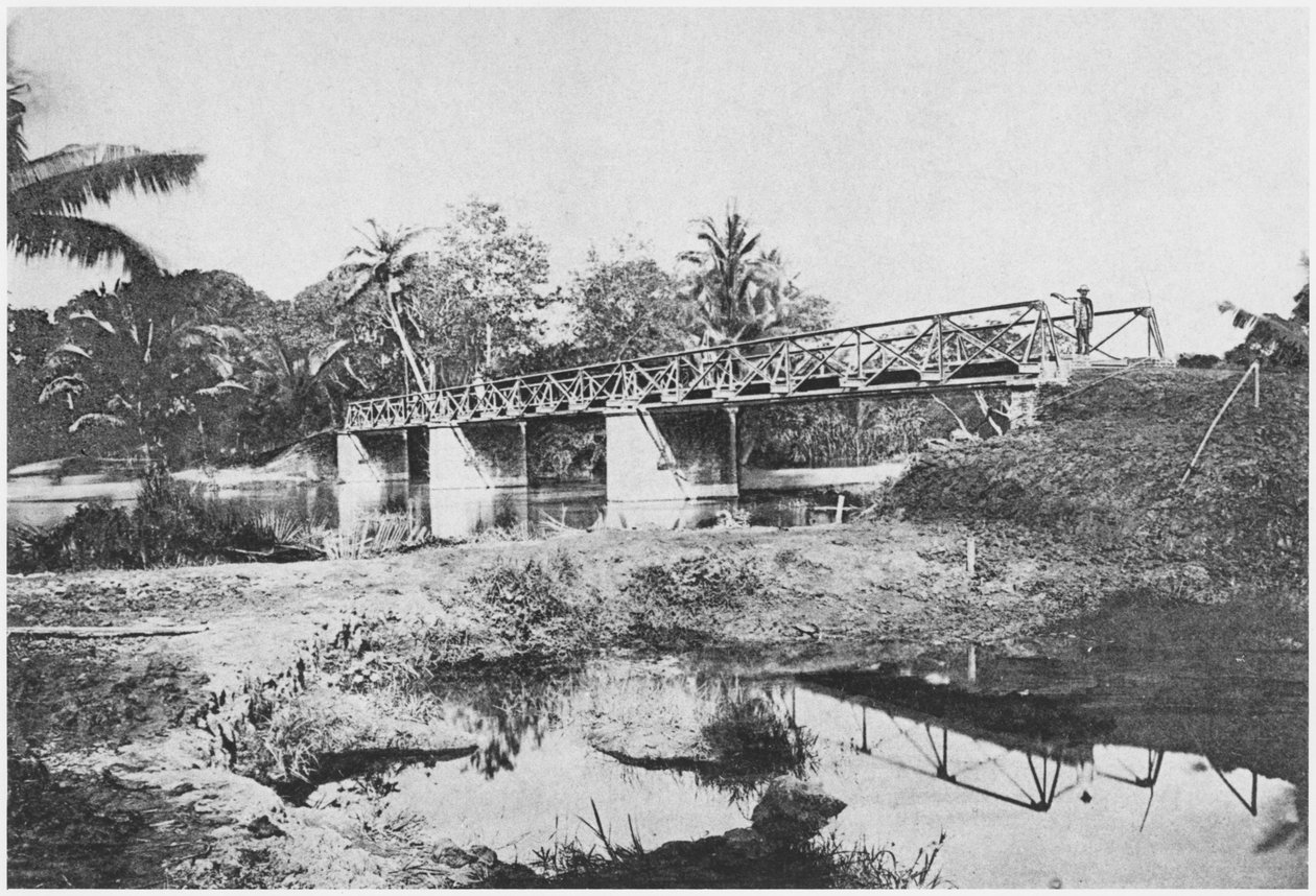 Ponte sobre o rio Rach Lang, distrito de Saigon, 1885 de French Photographer