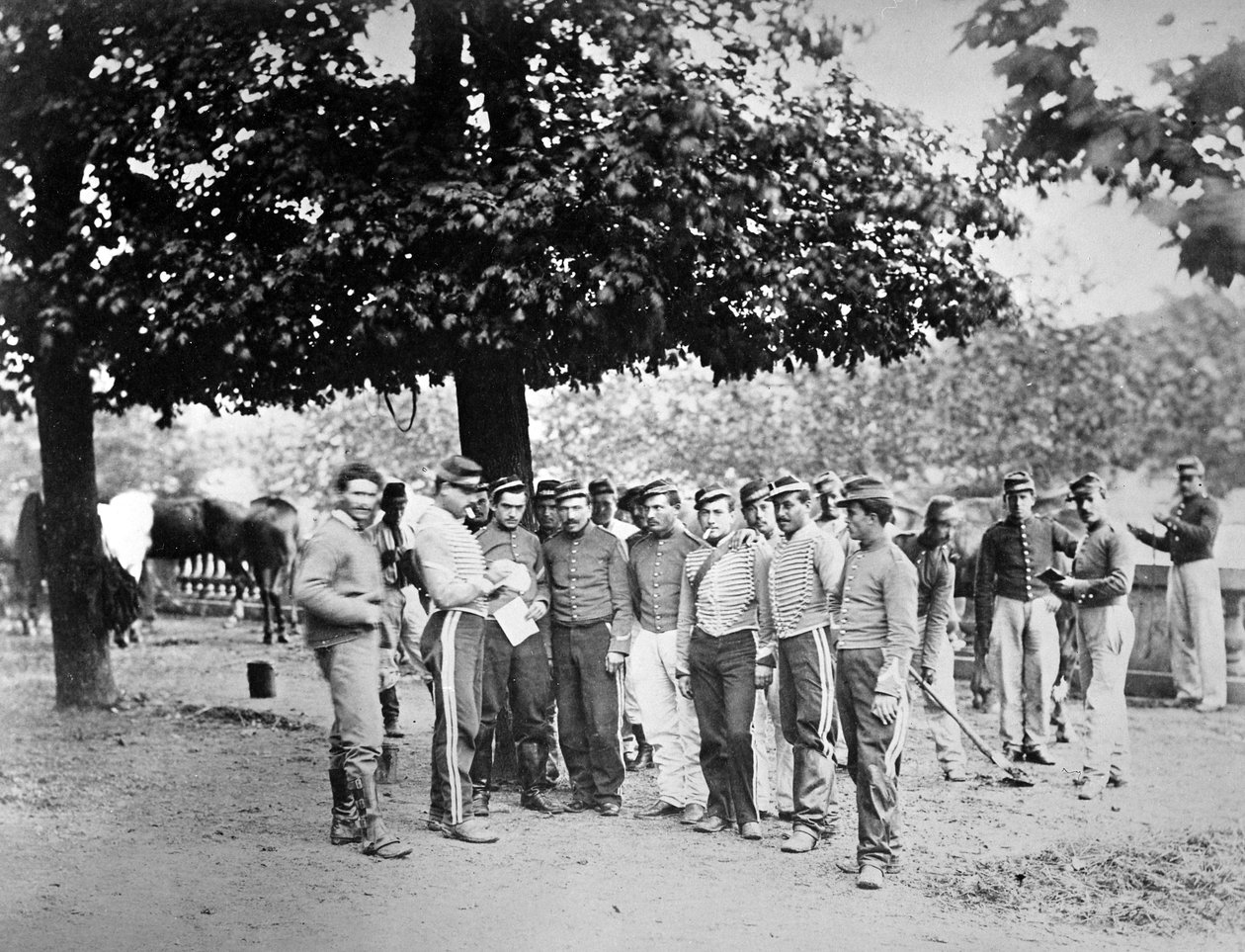 Soldados franceses durante o cerco de Paris, c.1870 de French Photographer