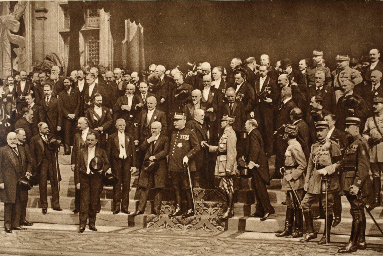Encontro de alguns dos grandes homens que levaram a França através de anos de julgamento a triunfar, 1914-19 de French Photographer