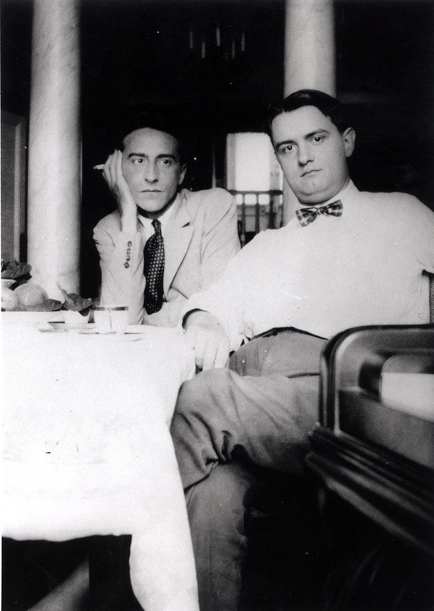 Jean Cocteau (1889-1963) e Georges Auric (1899-1983) em Villefranche sur Mer, 1924 de French Photographer