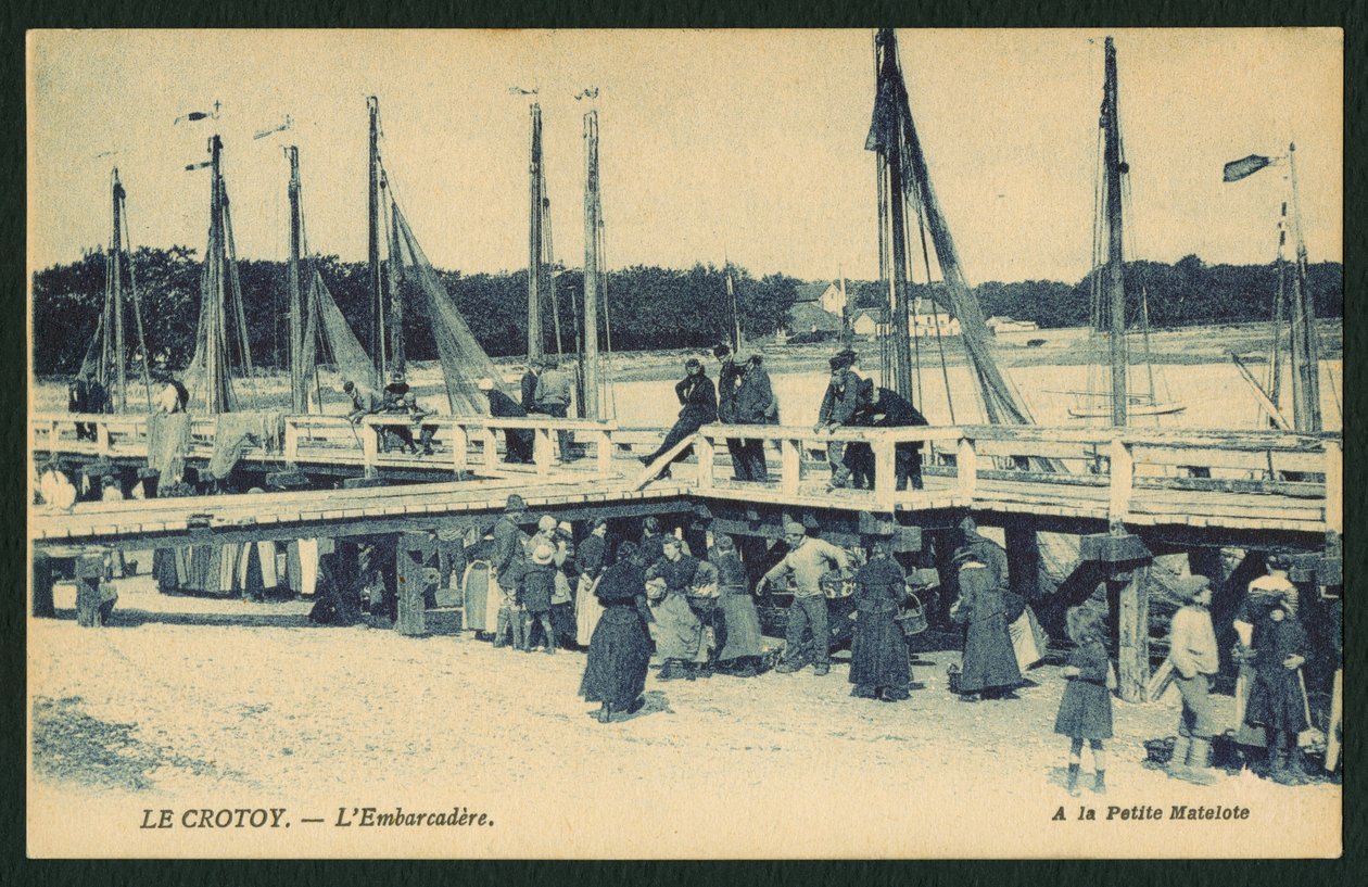 Postal representando o estágio de desembarque em Le Crotoy, c.1900 de French Photographer