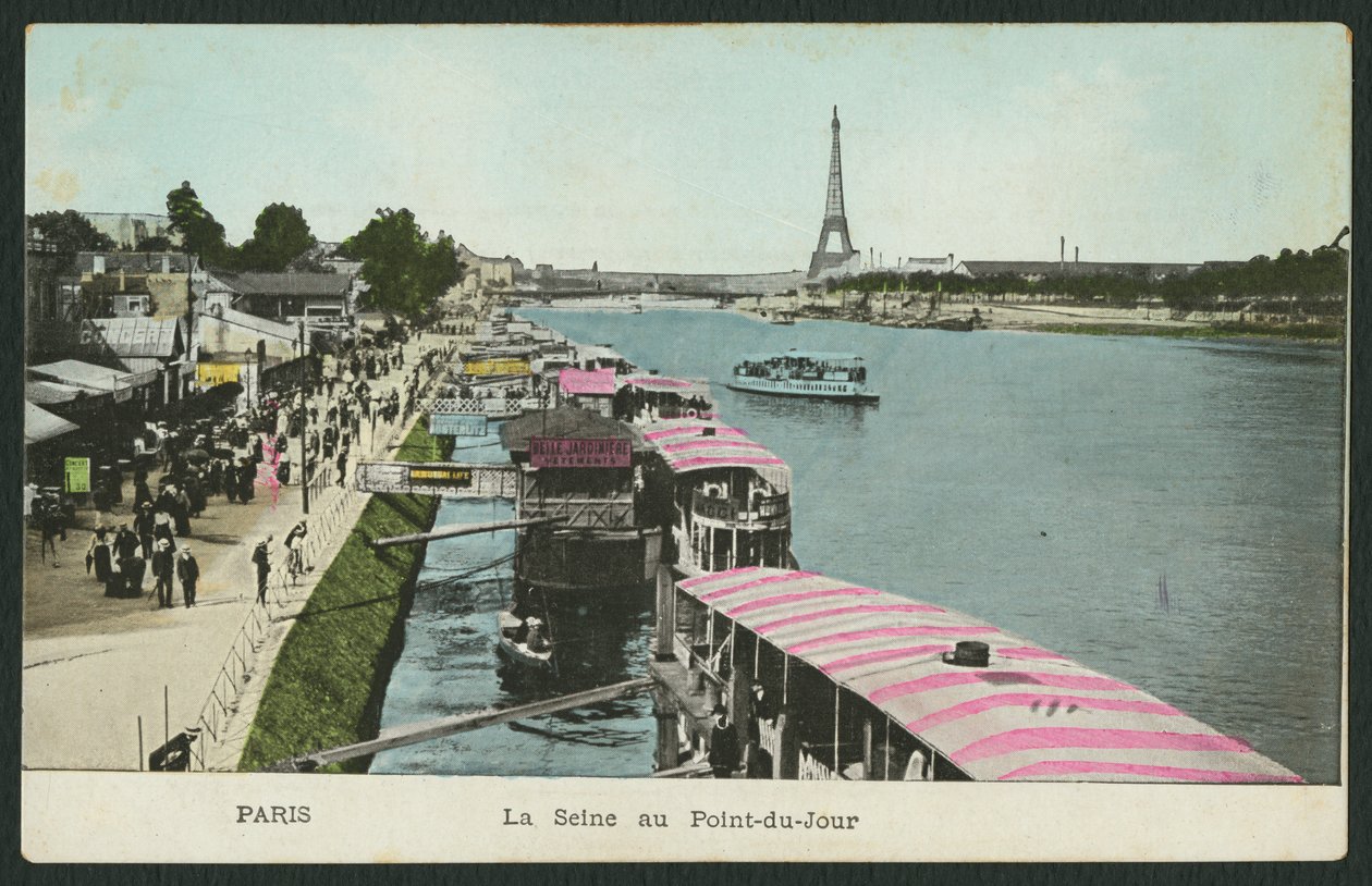 Cartão postal retratando o rio Sena em Point-du-Jour, c.1900 (foto colorida bw) de French Photographer